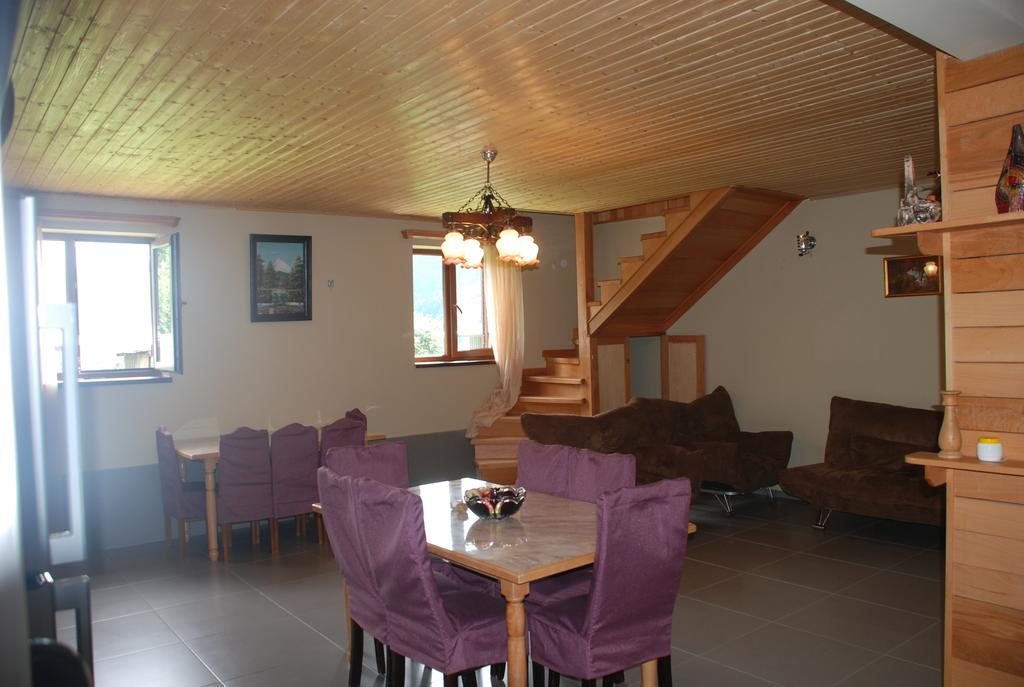 Guest House Lasili Mestia Exterior photo