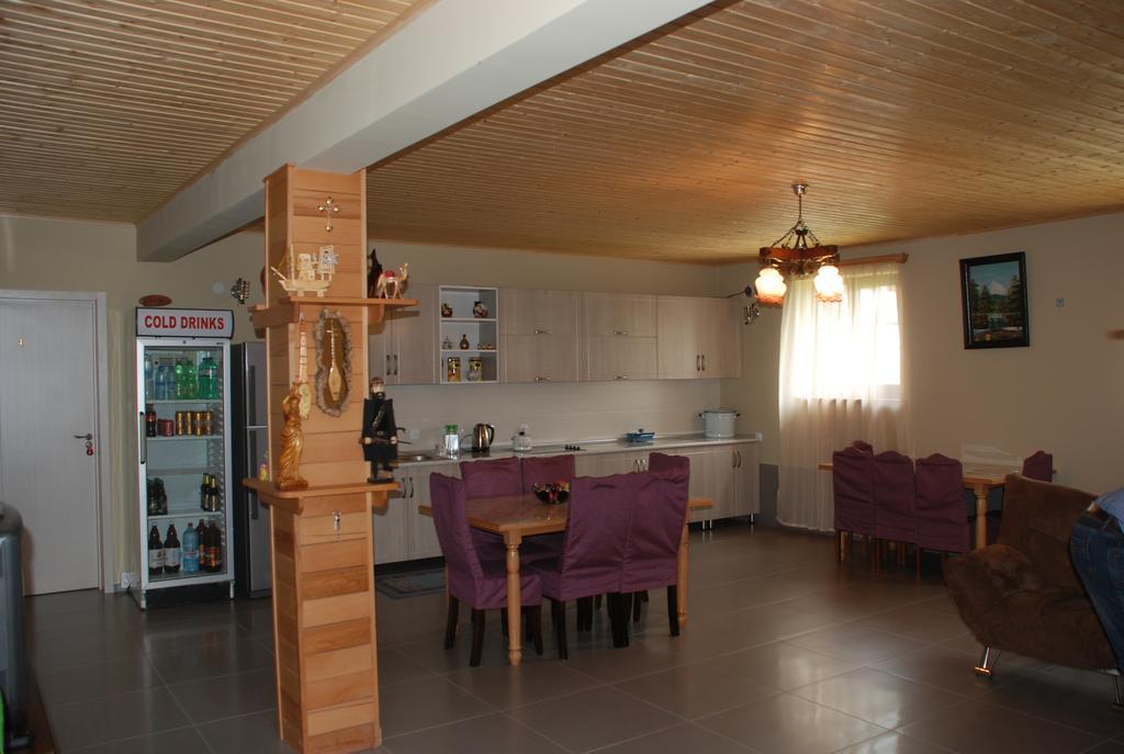 Guest House Lasili Mestia Exterior photo